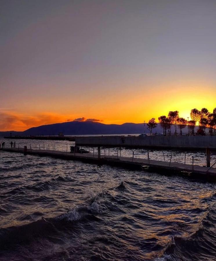 Sea View Apartment Vlore Ngoại thất bức ảnh