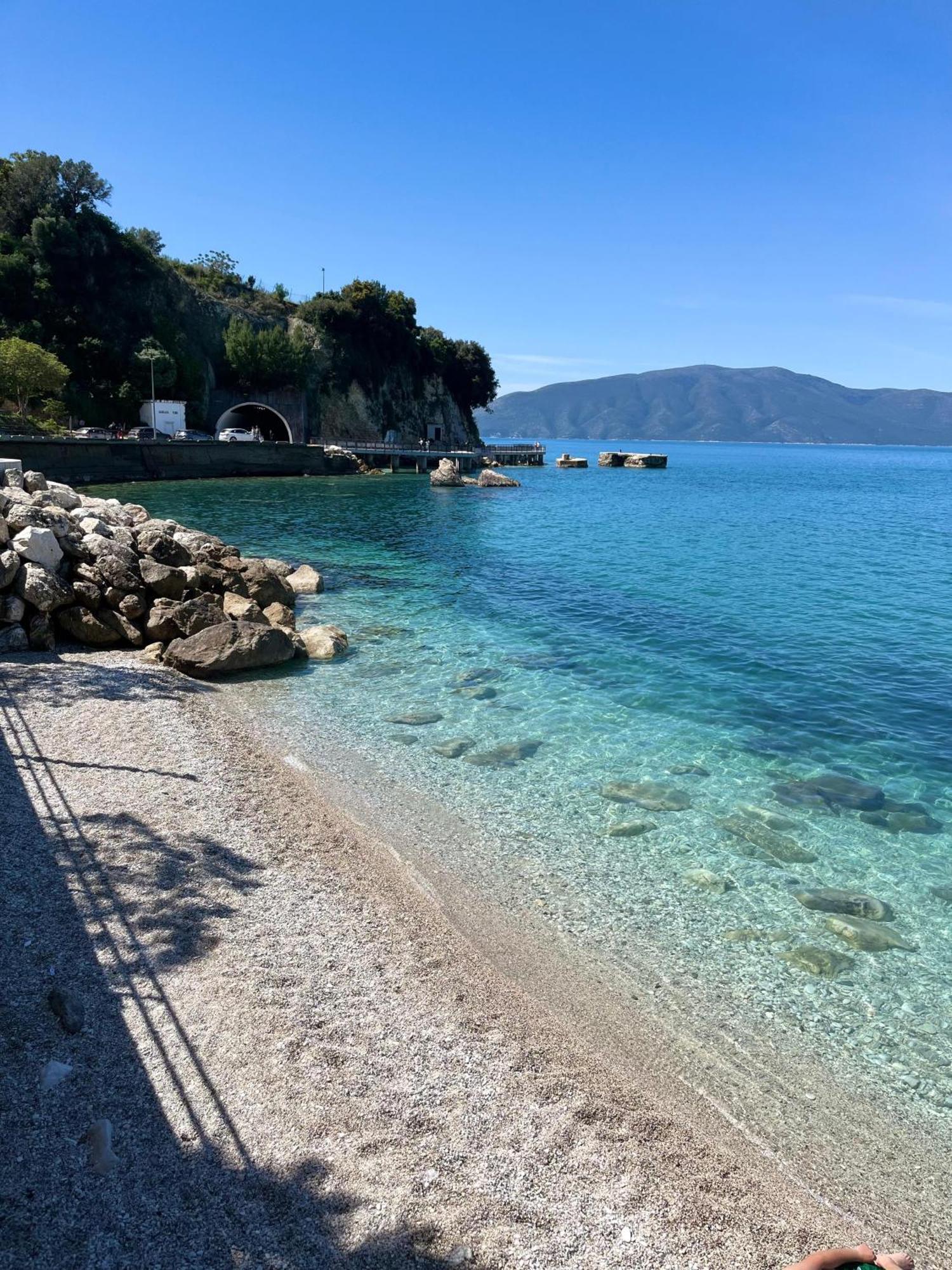 Sea View Apartment Vlore Ngoại thất bức ảnh
